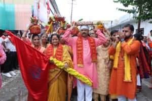 कलश यात्रा निकाल कर समाज को दिया शाश्वत् भक्ति से जुड़कर आंतरिक शान्ति का संदेश